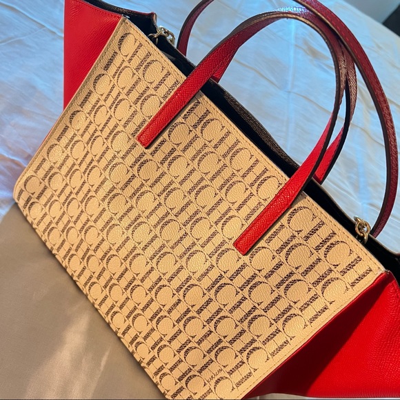 Carolina Herrera Handbag - Picture 5 of 7